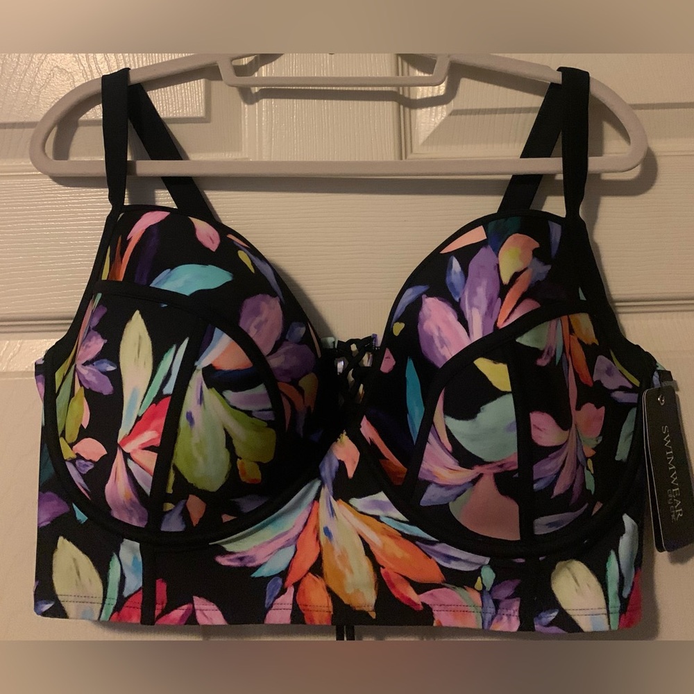 City Chic Women’s Vibrant Floral Top Bra Swimwear Black and Multicolor. Large